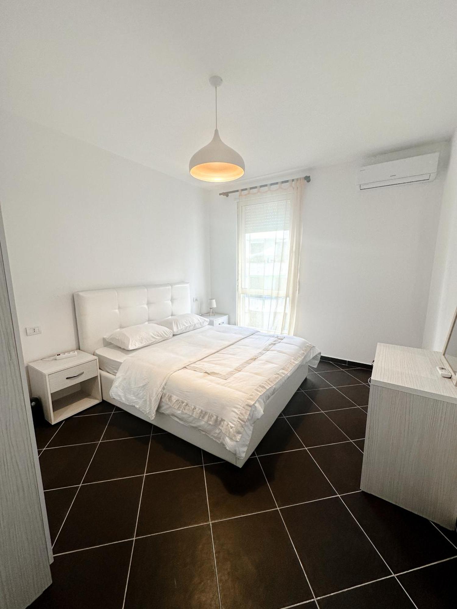 Sea View Apartments Дуррес Экстерьер фото