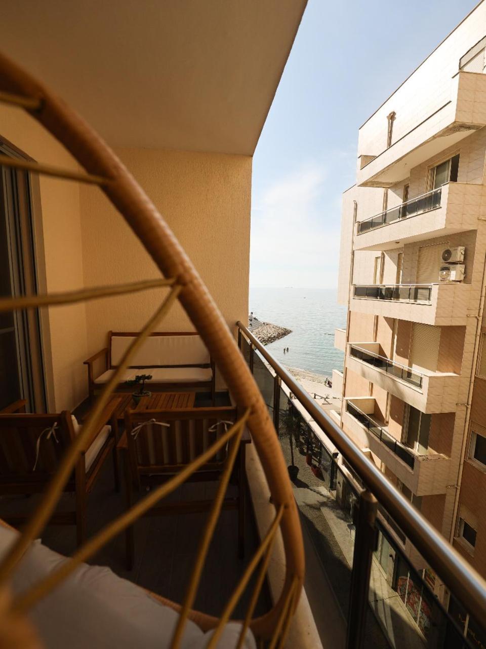 Sea View Apartments Дуррес Экстерьер фото
