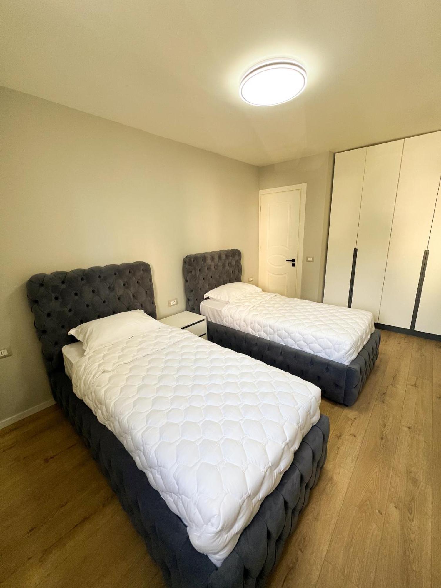 Sea View Apartments Дуррес Экстерьер фото